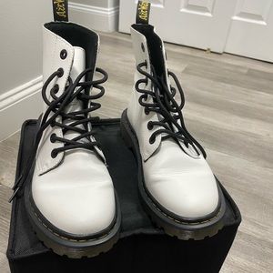 Gently-Used Dr. Martens White Classic Combat Laced Boot-Style: Luana